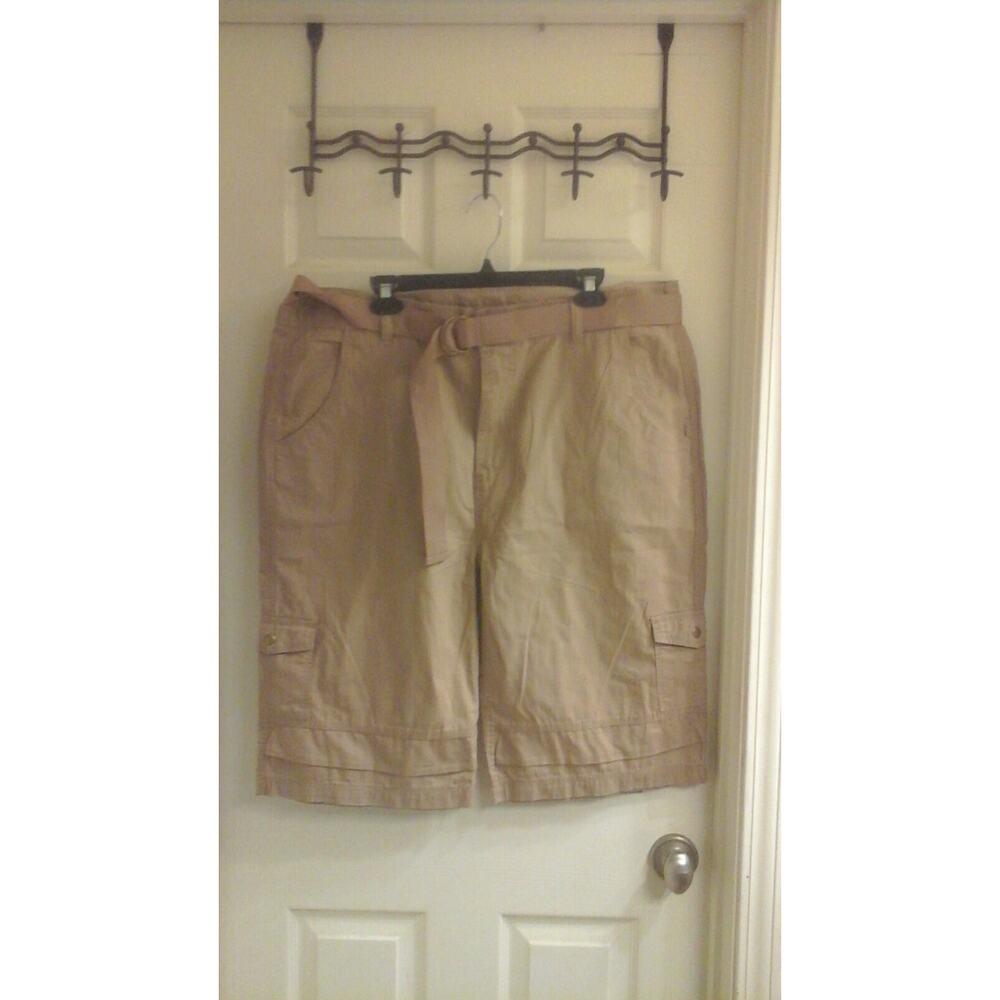 Red Face Shorts Men's size 42, Khaki Carpenter shorts Belted Pockets Comfort NWT